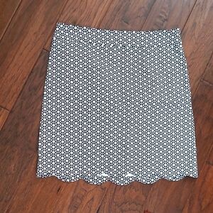 Talbots Black & White Skirt with Scalloped hem size 8